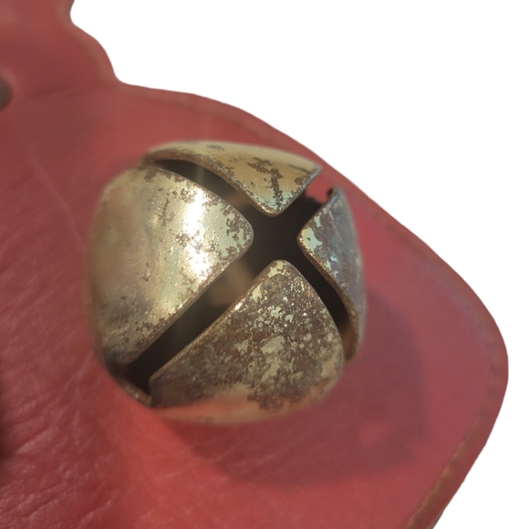 Vintage Christmas Bow Jingle Bells Door Hanger, GENUINE Leather. 1 IN BELLS 9" - Picture 3 of 4